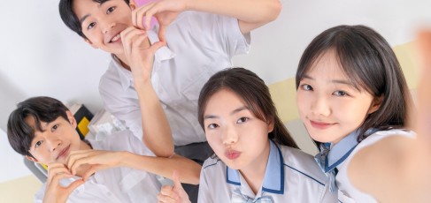 우리가 직접 기획한 자율 동아리 프로젝트 뒷모습 이미지